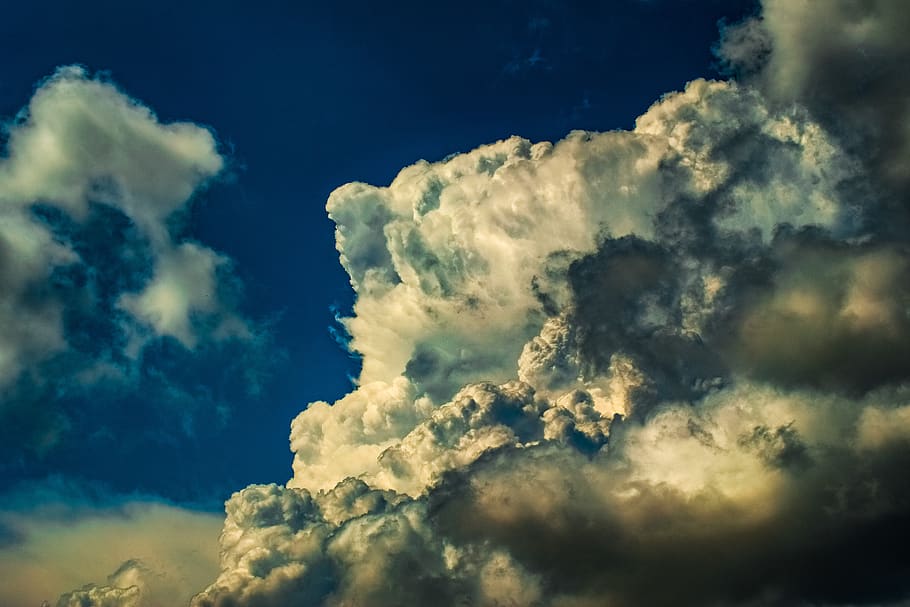 nuvole, drammatico, cumulo, cielo, tempo metereologico, natura, luce, tempestoso, Cloudscape, atmosfera, clima, meteorologia, nuvoloso, nuvola - cielo, bellezza nella natura, scenics - natura, sfondi, nessuno, giorno, ambiente, blu, all'aperto, soffice, scena tranquilla, luce del sole, la tranquillità, idilliaco, vento, morbidezza, infausto, 5K