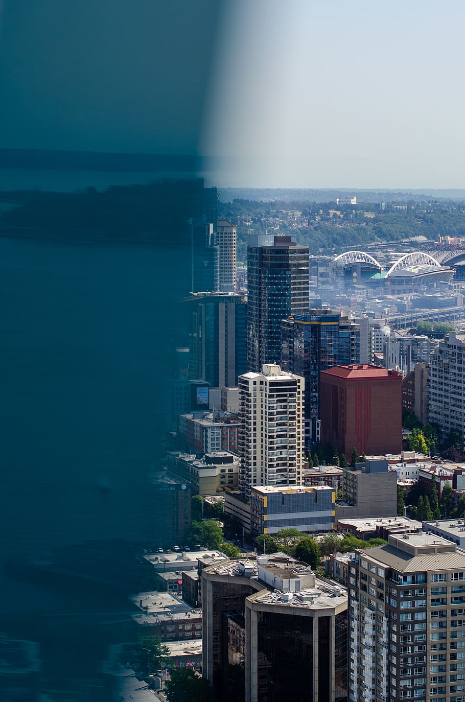 Reflexion, Seattle, Platz, Nadel, Aussicht, Stadtbild, Gebäudehülle, die Architektur, gebaute Struktur, Stadt, Gebäude, Meer, Wasser, Bürogebäude außen, Himmel, Wolkenkratzer, Natur, keine Leute, High Angle View, modern, Horizont über Wasser, Tag, Horizont, große Höhe, draußen, Finanzviertel, 4K