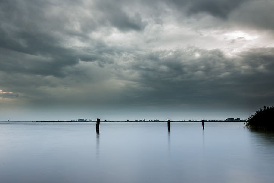 lago, esposizione, piatto, specchio, tramonto, acqua, natura, paesaggio, cielo, nuvole, panoramico, riflessione, luce, estate, blu, nuvola - cielo, bellezza nella natura, scenics - natura, scena tranquilla, lungomare, la tranquillità, nuvoloso, mare, scena non urbana, tempesta, nuvola temporalesca, nessuno, giorno, all'aperto, 4K