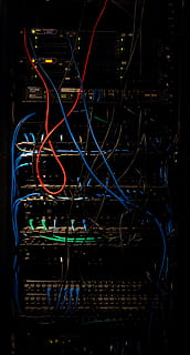 server, tecnologia, Internet, computer, ospitando, connessione, complessità, cavo, comunicazione, nessuno, rete di computer, in casa, elettricità, tecnologia wireless, server di rete, Alimentazione elettrica, avvicinamento, illuminato, buio, notte, cavo del computer, dati, materiale elettrico, 4K, CC0, dominio pubblico, privo di copyright