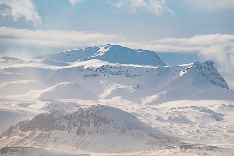 Schnee, bedeckt, Bergketten, Weiß, Himmel, Hintergrund, Blau, Wolken, kalt, Tageslicht, Hügel, Eis, Landschaft, Berg, Gipfel, szenisch, weich, Winter, Szenen - Natur, Schönheit in der Natur, kalte Temperatur, ruhige Szene, schneebedeckter Berg, Ruhe, wolke - himmel, Umgebung, Nicht-städtische Szene, Tag, keine Leute, weiße Farbe, idyllisch, Natur, Angebot, 5K, CC0, gemeinfrei, lizenzfrei