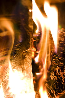 teks, api, panas, pembakaran, Jeruk, kuning, api - fenomena alam, suhu panas, bersinar, gerakan, merapatkan, alam, bahan kayu, log, warna oranye, kayu, tidak ada orang, kayu bakar, paparan panjang, malam, diterangi, gerakan kabur, lingkungan Hidup, api unggun, 2K, CC0, domain publik, bebas royalti