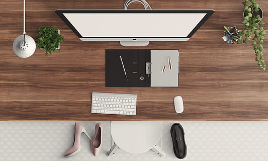 scarpa, scrivania, computer, Mac, macbook, Mela, schermo, elettronico, tavolo, tecnologia, tecnologia wireless, connessione, mobilia, attività commerciale, in casa, comunicazione, ufficio, direttamente sopra, legno - materiale, attrezzatura informatica, il computer portatile, penna, pianta in vaso, posto di lavoro, mouse del computer, nessuno, tastiera, 1080P, CC0, dominio pubblico, privo di copyright