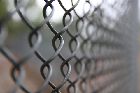 hd, textura, tapeta na zeď, Pozadí, plot, Drátěný plot, nikdo, bezpečnost, bariéra, ochrana, bezpečnostní, kov, hranice, detail, Příroda, den, selektivní zaměření, drátěné pletivo, celý rám, drát, zaměřit se na popředí, venku, spojení, 5K, CC0, veřejná doména, bez autorských práv