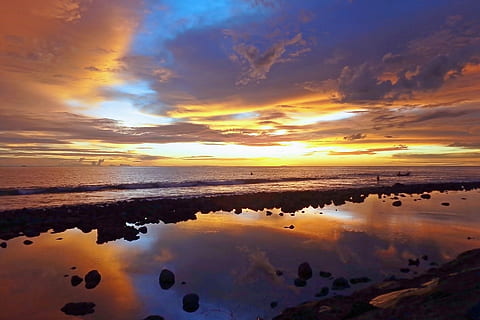 picture, water body, white, clouds, blue, sky, beach, horizon, ocean, rocks, sea, seascape, shore, sunrise, sunset, water, waves, reflection, cloud - sky, scenics - nature, beauty in nature, tranquility, tranquil scene, land, idyllic, no people, nature, orange color, horizon over water, dramatic sky, romantic sky, 1080P, CC0, public domain, royalty free