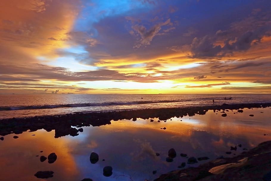 billede, vandlegeme, hvid, skyer, blå, himmel, strand, horisont, ocean, klipper, hav, marinemaleri, kyst, solopgang, solnedgang, vand, bølger, afspejling, sky - himmel, scenics - natur, skønhed i naturen, ro, rolig scene, jord, idyllisk, ingen mennesker, natur, orange farve, horisont over vand, dramatisk himmel, romantisk himmel, 1080P