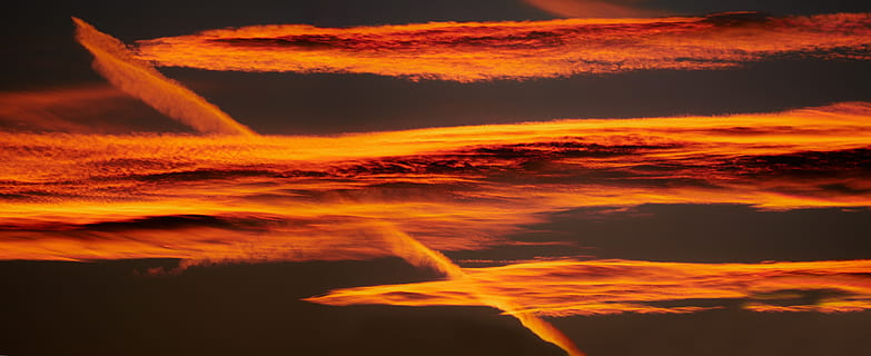 Orange, schwarz, Wolken, Hintergrund, hinterleuchtet, wolkig, dunkel, Dämmerung, dramatisch, Abend, Gold, Landschaft, Licht, Stimmung, szenisch, Himmel, Sonne, Sonnenuntergang, Textur, keine Leute, Schönheit in der Natur, Natur, rot, orange Farbe, wolke - himmel, abstrakt, Szenen - Natur, Kommunikation, Bewegung, Wasser, draußen, Zeichen, Umgebung, Hitze - Temperatur, Leistung, Dramatischer Himmel, Land, fließend, Kraft in der Natur, 5K, CC0, gemeinfrei, lizenzfrei