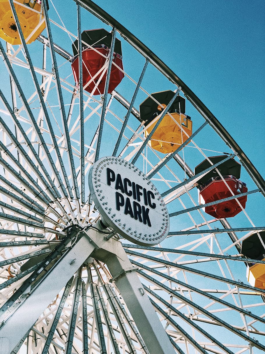 pacific park rollercoaster, jízda zábavním parku, nebe, zábavní park, Ruské kolo, text, umělecká kultura a zábava, nízký úhel pohledu, čisté nebe, západní skript, Příroda, den, sdělení, podepsat, nikdo, modrý, zábava, venku, volnočasové aktivity, kov, karneval, výstaviště, kolo, vzrušení, 4K