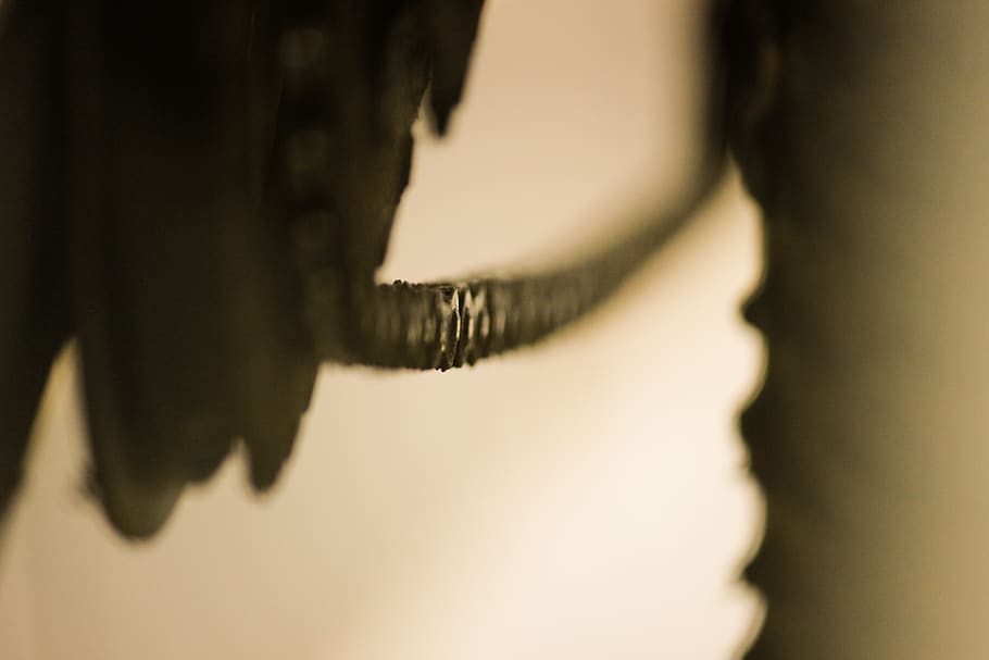 machine, fiets, een persoon, menselijk lichaamsdeel, detailopname, lichaamsdeel, binnenshuis, jonge volwassene, vrouw, mooie vrouw, volwassen, schoonheid, studio opname, zijaanzicht, jonge vrouwen, portret, midsection, menselijk gezicht, profielweergave, menselijke lippen, overpeinzing, kapsel, semi-dress, 5K