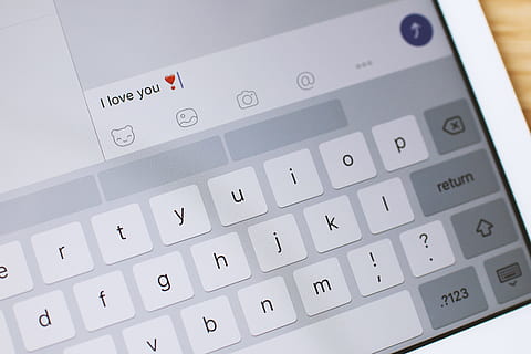 San Valentín, día de San Valentín, detalle, pantalla, tableta, mensaje 