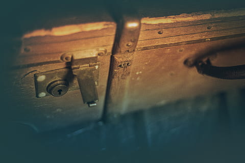 old, suitcase, lock, key, wooden, wood - material, selective focus, close-up, metal, door, indoors, safety, protection, security, entrance, no people, full frame, latch, closed, knob, brown, handle, backgrounds, 5K, CC0, public domain, royalty free