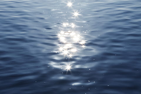 light reflection, blue, water, flare, light, sunlight, outdoors, ripple, glitter, pattern, headlight, nature, fractal, ornament, puddle, snowflake, neon, sea, sea waves, ocean, plant, tree, no people, full frame, beauty in nature, waterfront, backgrounds, reflection, day, sky, tranquility, lake, rippled, motion, scenics - nature, purity, 5K, CC0, public domain, royalty free