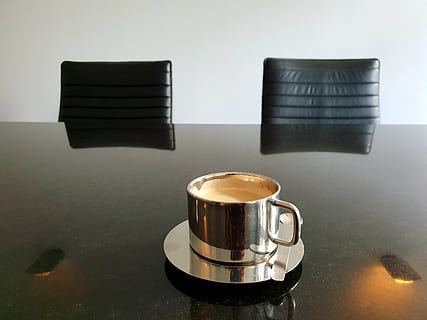 coffee, cup, table, beans, heiss, drink, food and drink, coffee - drink, refreshment, coffee cup, indoors, mug, still life, crockery, no people, saucer, freshness, frothy drink, close-up, household equipment, appliance, hot drink, glass, 4K, CC0, public domain, royalty free