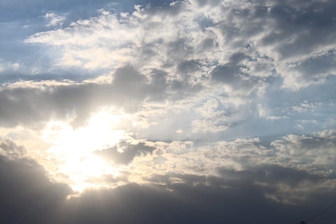 horisont, Sky, himmel, sol, solnedgang, sollys, daggry, atmosfære, skumring, dagtimerne, cumulus, efterglød, meteorologisk fænomen, jordens atmosfære, sky - himmel, solstråle, cloudscape, skønhed i naturen, natur, baggrunde, scenics - natur, dramatisk himmel, miljø, ingen mennesker, humørlig himmel, idyllisk, ro, vind, udendørs, abstrakt, lyse, Stærkt oplyst, abstrakte baggrunde, blødhed, meteorologi, 4K, CC0, offentligt domæne, royaltyfrie