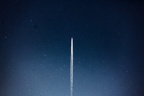 navette spatiale, lancement, la nuit, foncé, nuit, espace, vaisseau spatial, nuit étoilée, étoiles, ciel, faible angle de vue, étoile - espace, traînée de vapeur, astronomie, nuage - ciel, la nature, personne, exploration de l'espace, paysages - nature, en plein air, véhicule aérien, en volant, beauté dans la nature, galaxie, bleu, infini, mouvement, espace et astronomie, 4K, CC0, domaine public, libre de droits