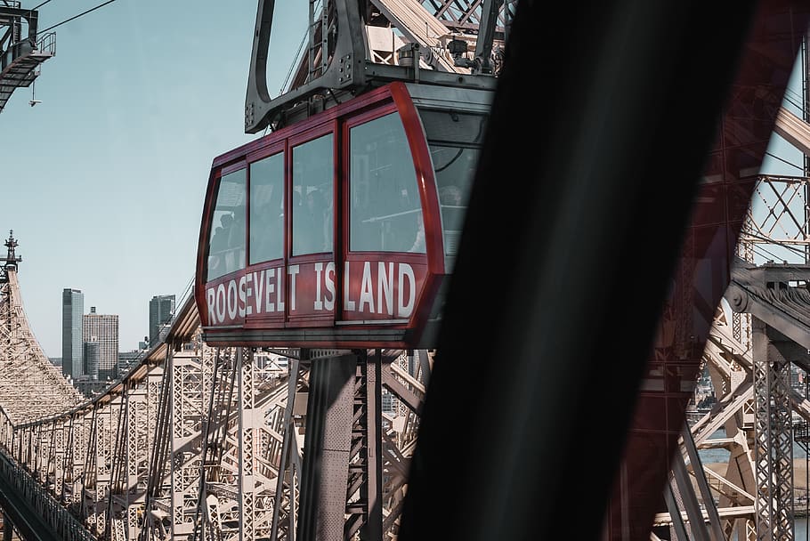 rød, grå, rutsjebane, svævebane, køretøj, transportmidler, forlystelsespark, pariserhjul, sporvogn, trolley, coaster, tårn, arkitektur, Spir, bygning, temapark, monorail, jernbane, togspor, bygget struktur, bygning udvendig, tekst, dag, ingen mennesker, transportform, meddelelse, by, vestlige script, jernbanetransport, tog, offentlig transport, natur, tog - køretøj, metal, land køretøj, udendørs, rejse, 4K
