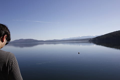 Bulharsko, sofia, voda, jedna osoba, scenics - příroda, nebe, krása v přírodě, klidné scény, zpětný pohled, klid, jezero, Příroda, hora, životního stylu, volnočasové aktivity, mimoměstské scény, skutečných lidí, den, idylický, nábřeží, venku, při pohledu na pohled, účes, 5K, CC0, veřejná doména, bez autorských práv