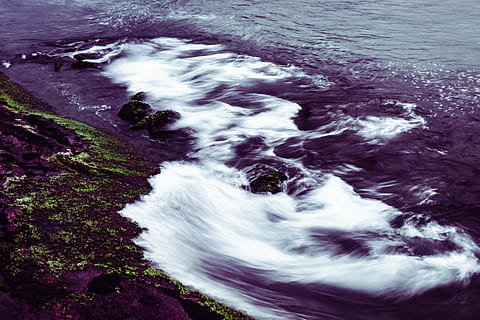 strand, klipper, vand, hav, bevægelse, skønhed i naturen, sport, surfing, vandsport, klippe, bølge, natur, magt i naturen, strøm, dag, scenics - natur, rock-objekt, lang eksponering, høj vinkel visning, jord, udendørs, flydende vand, breaking, flyder, 5K, CC0, offentligt domæne, royaltyfrie