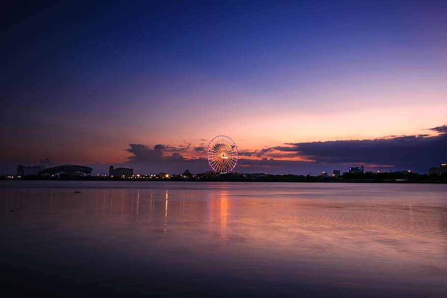 Ferris, ruota, città, retroilluminato, nuvole, Cloudscape, alba, crepuscolo, sera, ruota panoramica, ora d'oro, paesaggio, luce, lunga esposizione, natura, all'aperto, riflessione, panoramico, mare, silhouette, cielo, estate, tramonto, viaggio, acqua, Parco divertimenti, giro del parco dei divertimenti, nuvola - cielo, cultura artistica e intrattenimento, lungomare, architettura, notte, nessuno, bellezza nella natura, illuminato, struttura costruita, scenics - natura, 4K