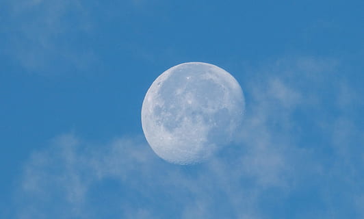 moon, surrounded, cirrus clouds, sky, cloud, evening, blue, circle, crater, blue sky, clear sky, nature, space, daylight, up, albertum, canmore, gray, grey, moonlight, color, weather, astronomy, cloud - sky, no people, low angle view, beauty in nature, tranquility, planetary moon, night, full moon, outdoors, tranquil scene, scenics - nature, white color, moon surface, idyllic, astrology, 4K, CC0, public domain, royalty free