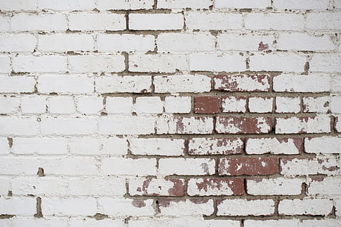 mur de briques blanches, mur de briques, des briques, surface, mur, architecture, brique, structure construite, construction de murs, plein cadre, arrière-plans, texturé, modèle, personne, altéré, couleur blanche, journée, vieux, extérieur du bâtiment, en plein air, rugueux, fermer, endommagé, béton, 4K, CC0, domaine public, libre de droits