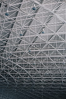 soffitto, struttura, modello, luce, stadio, architettura, design moderno, all'aperto, acciaio, industria di costruzioni, tetto, struttura costruita, metallo, astratto, moderno, sfondi, futuristico, design, in casa, scena urbana, nessuno, telaio di costruzione, finestra, posto famoso, forma geometrica, esterno dell'edificio, attività commerciale, tecnologia, vetro - materiale, 5K, CC0, dominio pubblico, privo di copyright