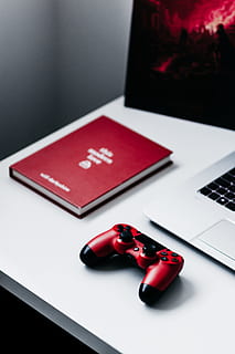 pengontrol, meja, merah, Abu-abu, bokeh, mengaburkan, Book, meja tulis, kantor, minimalis, poster, perang Bintang, perak, laptop, cinta modern ini, play station, ps4, putih, bersih, komputer, teknologi, papan ketik komputer, Internet, layar komputer, tidak ada orang, pc, bisnis, warna hitam, 4K, CC0, domain publik, bebas royalti