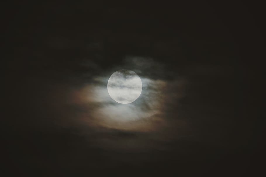měsíc, lua, noite, noc, luna, ceu, céu noturno, noční obloha, nebe, mraky, nuvens, temný, světlo, escuro, luz, brasil, Brazílie, prostor, astronomie, úplněk, nikdo, krása v přírodě, Příroda, scenics - příroda, klid, venku, nízký úhel pohledu, klidné scény, kopie prostor, kruh, průzkum vesmíru, majestátní, geometrický tvar, planetární měsíc, měsíční svit, astrologie, zatmění, prostor a astronomie, 4K