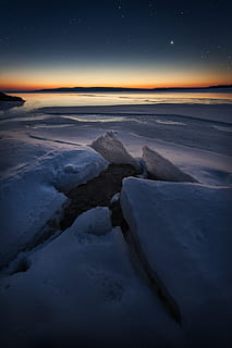 Biancaneve, cielo, notte, stella - spazio, spazio, astronomia, acqua, scenics - natura, lunga esposizione, bellezza nella natura, ambiente, ghiaccio, congelato, natura, movimento, scienza, costellazione, segno di astrologia, terra, campo stellare, mare, all'aperto, sopra, astrologia, 8K, CC0, dominio pubblico, privo di copyright