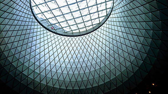 edifici, arquitectura, finestra, claraboia, esfera, edifici d'oficines, cúpula, triangle, sostre, espiral, planta, menjar, vegetals, cogombre, transport, hidroavió, avions, vehicle, avió, silueta, patró, estructura construïda, forma geomètrica, forma, vista d’angle baix, cercle, exterior de l'edifici, disseny, vidre - material, cap gent, modern, ciutat, llum solar, fons, a l'aire lliure, exterior d’edifici d’oficines, directament a sota, gratacels, 5K, CC0, domini públic, lliure de regalies
