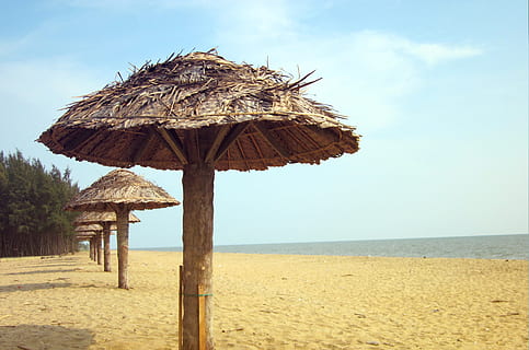 beach, evening, leisure, sea, sky, horizon, water, land, horizon over water, thatched roof, roof, tranquility, tranquil scene, nature, day, beauty in nature, no people, sand, shade, scenics - nature, protection, outdoors, 2K, CC0, public domain, royalty free