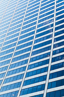 blå, hvid, glasbygning, dagtimerne, bygning, vindue, afspejling, gentagelse, arkitektur, moderne design, by, by-, arbejde, gadefotografering, street foto, gade, new york, New York City, nyc, skyskraber, kontorbygning, moderne, glas - materiale, forretning, urban scene, bygget struktur, bygning udvendig, facade, downtown distriktet, futuristisk, tårn, høj - høj, ingen mennesker, udendørs, himmel, finansiere, byliv, kontor, baggrunde, byggebranchen, abstrakt, bybilledet, mønster, stål, 5K, CC0, offentligt domæne, royaltyfrie