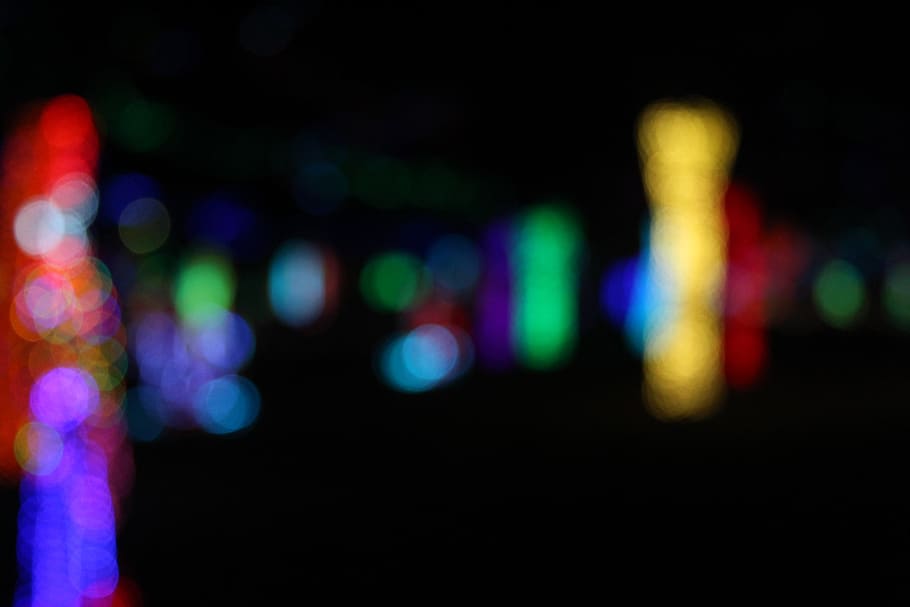 llums multicolors de bokeh, il·luminació, llum, flamarada, beure, begudes, alcohol, va parlar, màquina, llum de Nadal, Nadal, bokeh, neó, còctel, faro, vi, vehicle, transport, cotxe, automòbil, pub, il·luminat, nit, defocated, multicolor, equips d’il·luminació, cap gent, llum - fenomen natural, resum, brillant, patró, vida nocturna, a l'aire lliure, primer pla, ciutat, carrer, centrar-se en primer pla, moviment borrós, fons, fons negre, 5K