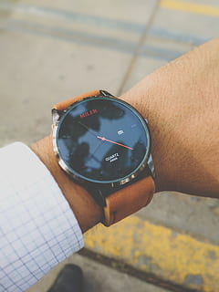 orologio, orologio del mugnaio, mano umana, mano, parte del corpo umano, una persona, persone reali, tempo, orologio da polso, detenzione, stili di vita, giorno, concentrarsi sulle conoscenze acquisite, uomini, avvicinamento, parte del corpo, attività di svago, prospettiva personale, all'aperto, vista dall'alto, dito, polso, accessorio personale, arto umano, 2K, CC0, dominio pubblico, privo di copyright