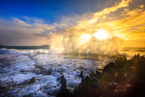 las olas del mar, estrellarse, isla, playa, nubes, paisaje de nubes, amanecer, oscuridad, noche, paisaje, naturaleza, Oceano, al aire libre, rocas, escénico, mar, marina, costa, apuntalar, silueta, cielo, skyscape, tormenta, Dom, puesta de sol, navegar, viaje, agua, olas, paisajes - naturaleza, belleza en la naturaleza, movimiento, rock, roca - objeto, poder en la naturaleza, sólido, nube - cielo, poder, geología, tierra, nadie, calor - temperatura, ola, primavera calurosa, agua que fluye, 5K, CC0, dominio público, libre de derechos