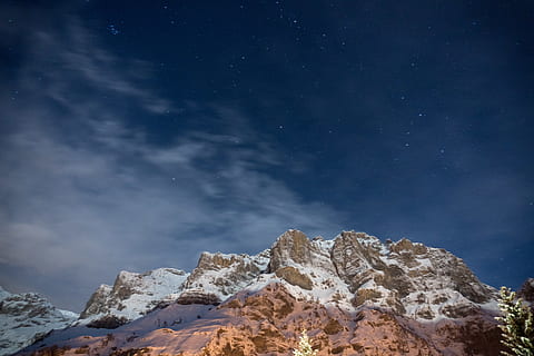 maro, alb, munte de zapada, nori, rece, lumina zilei, gheaţă, peisaj, Munte, natură, roci, pitoresc, cer, zăpadă, iarnă, stea - spațiu, scenice - natura, astronomie, frumusețe în natură, spaţiu, galaxie, liniște, noapte, de munte, o scenă liniștită, mediu inconjurator, temperatura rece, nor - cer, un munte acoperit de zăpadă, nici o persoana, varf de munte, în aer liber, calea Lactee, 5K, CC0, domeniu public, fără drepturi de autor
