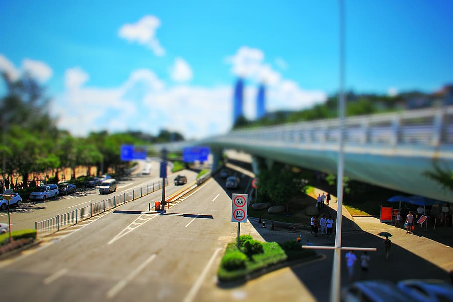 carretera, micro paisatge, transport, Canvi de inclinació, manera de transport, ciutat, enfocament selectiu, vehicle terrestre, cotxe, arquitectura, automòbil, estructura construïda, dia, signe, naturalesa, símbol, a l'aire lliure, carrer, persones incidentals, marcatge de carreteres, marcatge, 5K
