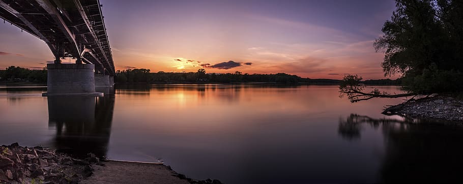 silueta mostu, podsvícený, most, svítání, večer, krajina, světlo, odraz, slunce, západ slunce, strom, voda, nebe, mrak - nebe, architektura, klid, Příroda, nikdo, jezero, scenics - příroda, stavba, klidné scény, soumrak, destinace, krása v přírodě, rostlina, 8K