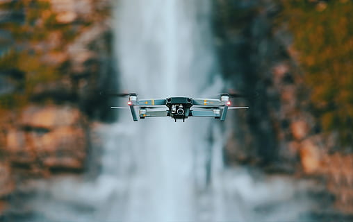 selettivo, fotografia a fuoco, drone quadricottero, drone volante, fuco, Tech, tecnologia, cascata, cascata sfocatura, Mavic, professionista, volare, natura, rc, dji, clif, scogliera, elicottero, volante, veicolo aereo, aereo, elica, all'aperto, mezzi di trasporto, Copter, aria, nessuno, cielo, immagine a colori, 5K, CC0, dominio pubblico, privo di copyright