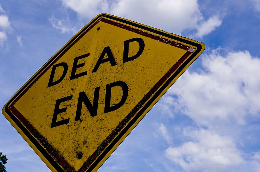 low-angle photography, dead, end road signage, cloudy, sky, dead end, post, safety, sign, warning, cloud - sky, communication, text, western script, road sign, warning sign, road, yellow, low angle view, guidance, no people, symbol, information, day, information sign, nature, outdoors, warning symbol, 1080P
