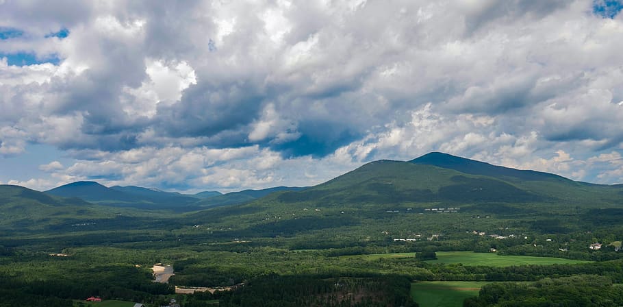 Wolke, Berge, klar, Himmel, Grün, Sommer-, Bäume, Feld, Sterne, Landschaft, Elevation, Harrison, szenisch, draussen, Wildnis, entfernt, kalt, Umgebung, Natur, Nacht-, wolke - himmel, Szenen - Natur, Berg, Schönheit in der Natur, Gebirge, Pflanze, Baum, Nicht-städtische Szene, grüne Farbe, Land, Ruhe, keine Leute, ruhige Szene, ländliche Szene, draußen, Tag, 4K