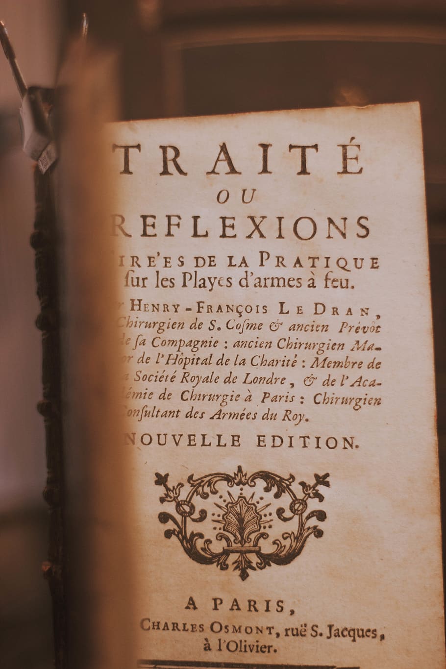 traite ou rflexions knihy, rezervovat, text, stránka, knihkupectví, výkres, vinobraní, Pokrýt, starý, knihovna, antický, číst, svitek, plaketa, román, rukopis, kaligrafie, deník, umění, vzor, květinovým vzorem, sdělení, západní skript, nikdo, papír, uvnitř, detail, víra, architektura, duchovno, náboženství, Dějiny, strojopis, den, vydání, minulost, zpráva, 5K