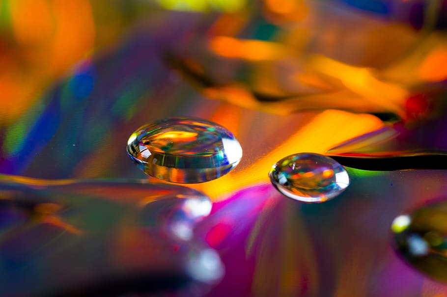 resum, macro, creatiu, experimentar, bokeh, degoteig, duplicació, reflexió, primer pla, multicolor, enfocament selectiu, brillant, cap gent, a l'interior, bombolla, centrar-se en primer pla, tirar, esfera, transparent, elecció, variació, marbres, arc de Sant Martí, fragilitat, vulnerabilitat, gran grup d'objectes, fons abstractes, luxe, 5K