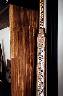 Australien, træ - materiale, tekst, meddelelse, indendørs, vestlige script, ingen mennesker, tæt på, nummer, Brun, træ, stilleben, stort bogstav, nøjagtighed, måleinstrument, boks, dag, stak, brev, blok, alfabet, 4K, CC0, offentligt domæne, royaltyfrie