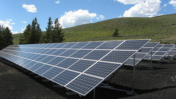 schieramento, solare, pannello, elettricità, elettrico, produzione, natura, paesaggio, energia, energia rinnovabile, conservazione dell'ambiente, energia alternativa, pannello solare, energia solare, cielo, tecnologia, ambiente, combustibile e produzione di energia, sole, problemi ambientali, nuvola - cielo, all'aperto, luce del sole, giorno, centrale elettrica solare, attività commerciale, industria, Alimentazione elettrica, economia, 1080P, CC0, dominio pubblico, privo di copyright