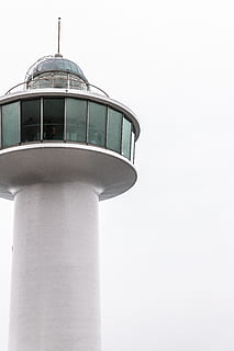 far blanc, edifici, arquitectura, torre, taejongdae, Corea, Busan, far, persona, humà, torre de control, blanc, cúpula, 한국, oceà, platja, Corea del Sud, 등대, aigua, 바다, cel, vista d’angle baix, exterior de l'edifici, estructura construïda, cel clar, còpia espai, cap gent, naturalesa, dia, orientació, a l'aire lliure, alta - alta, direcció, protecció, seguretat, 5K, CC0, domini públic, lliure de regalies
