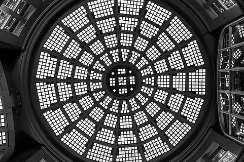 Tyskland, leipzig, form, cirkel, slips fighter, dramatisk, arkitektur, markedshal, loft, glas, sort og hvid, DeathStar, indre, refleksioner, bygget struktur, indendørs, dome, mønster, lav vinkel visning, geometrisk form, ingen mennesker, glas - materiale, kuppel, tagvindue, design, sollys, arkitektoniske træk, direkte under, dag, arkitektur og kunst, udsmykkede, koncentriske, 4K, CC0, offentligt domæne, royaltyfrie