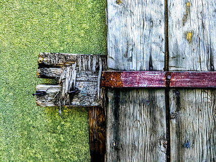 gray, red, wooden, bracket, door, latch, rustic, rusty, wood, wood - material, day, no people, entrance, grass, protection, green color, safety, outdoors, metal, plant, weathered, old, nature, security, close-up, textured, deterioration, wooden post, 4K, CC0, public domain, royalty free