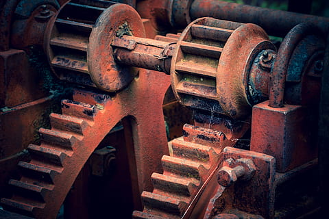 ferrugem, máquina, engrenagens, velho, metal, ferro, passado, oxidado, intemperizado, enferrujado, retrô, mecânica, máquinas, obsoleto, abandonado, ninguém, transporte, Transporte ferroviário, fechar-se, conexão, estragado, peça da máquina, história, dia, indústria, trem - veículo, trem, o passado, deterioração, ao ar livre, roda, válvula de maquina, 5K, CC0, domínio público, royalty free