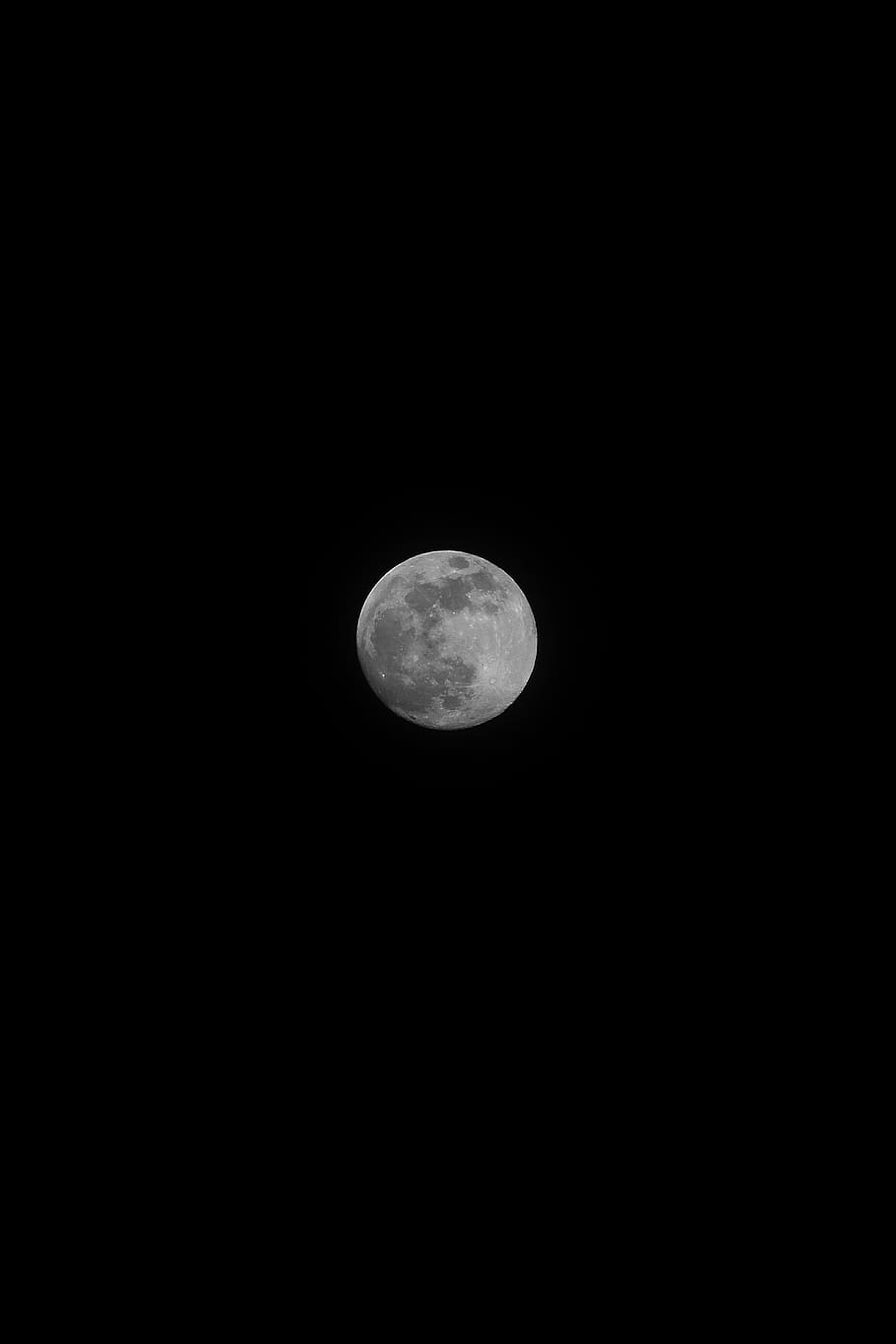 luna redonda, naturaleza, al aire libre, noche, universo, espacio, astronomía, espacio exterior, Luna, Luna llena, Eclipse lunar, eclipse, mar, agua, Oceano, costa, orilla, horizonte, cielo, paisaje, puente, belleza en la naturaleza, luna planetaria, paisajes - naturaleza, tranquilidad, copia espacio, vista de ángulo bajo, escena tranquila, nadie, circulo, oscuro, forma geometrica, idílico, majestuoso, astrología, espacio y astronomia, luz de la luna, 2K
